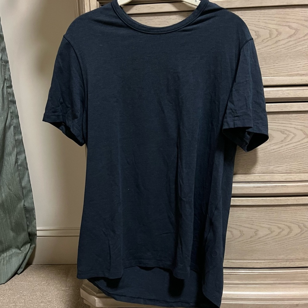 Lululemon Tee